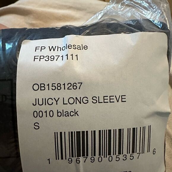 Free People Juicy Long Sleeve Cowl Neck Top NWT - Picture 3 of 3